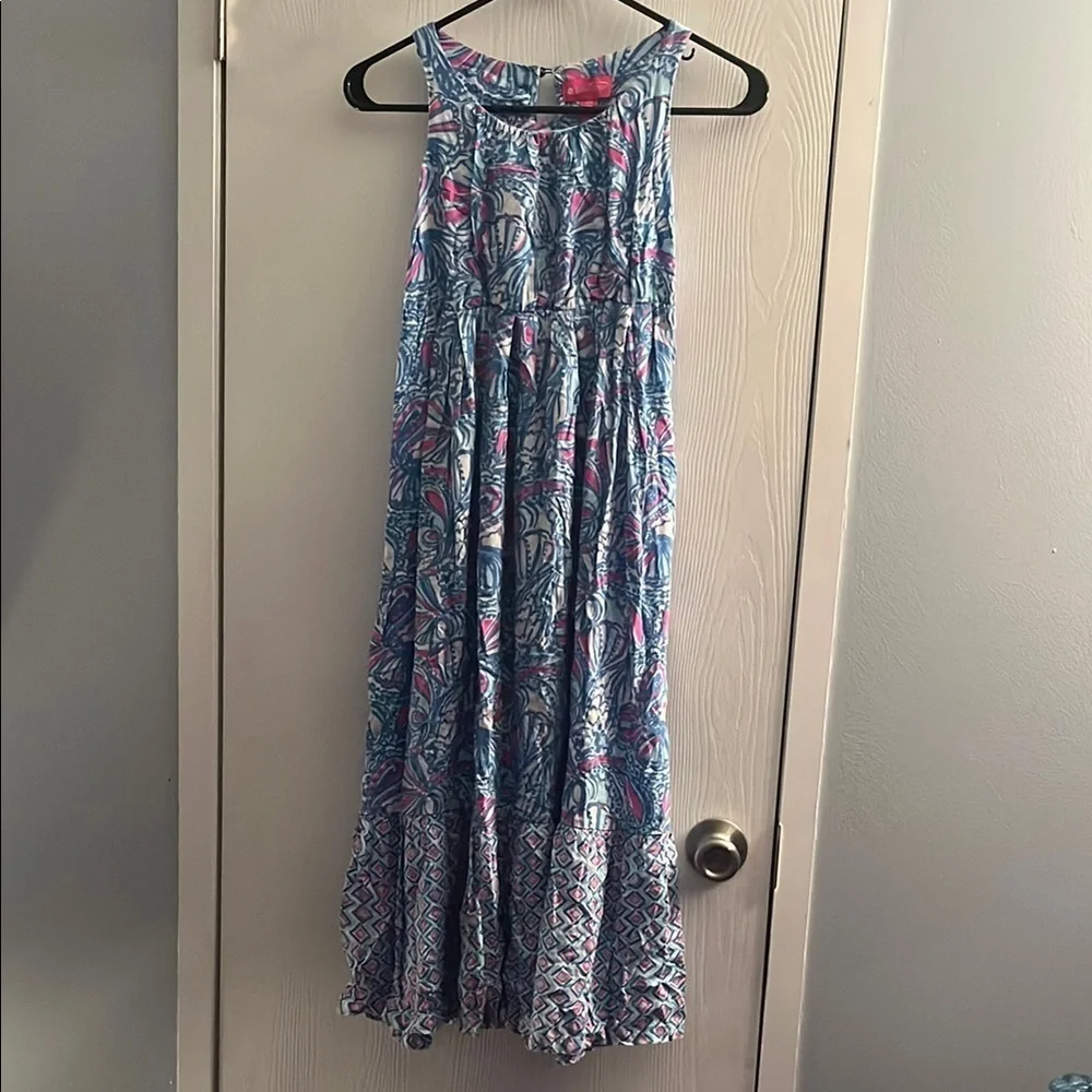 Lilly Pulitzer Girl’s Blue and Pink Patterned Maxi Dress. Size M (7/8)